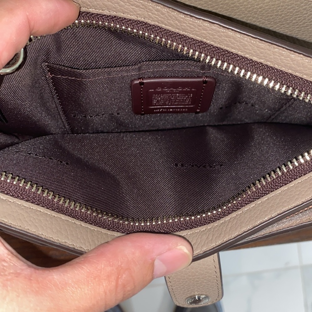 Coach Purse - Picture 7 of 8